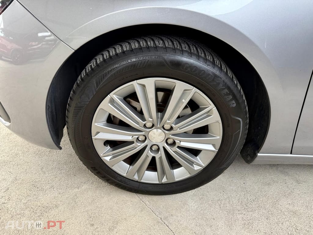 Peugeot 308 1.2 PureTech Allure