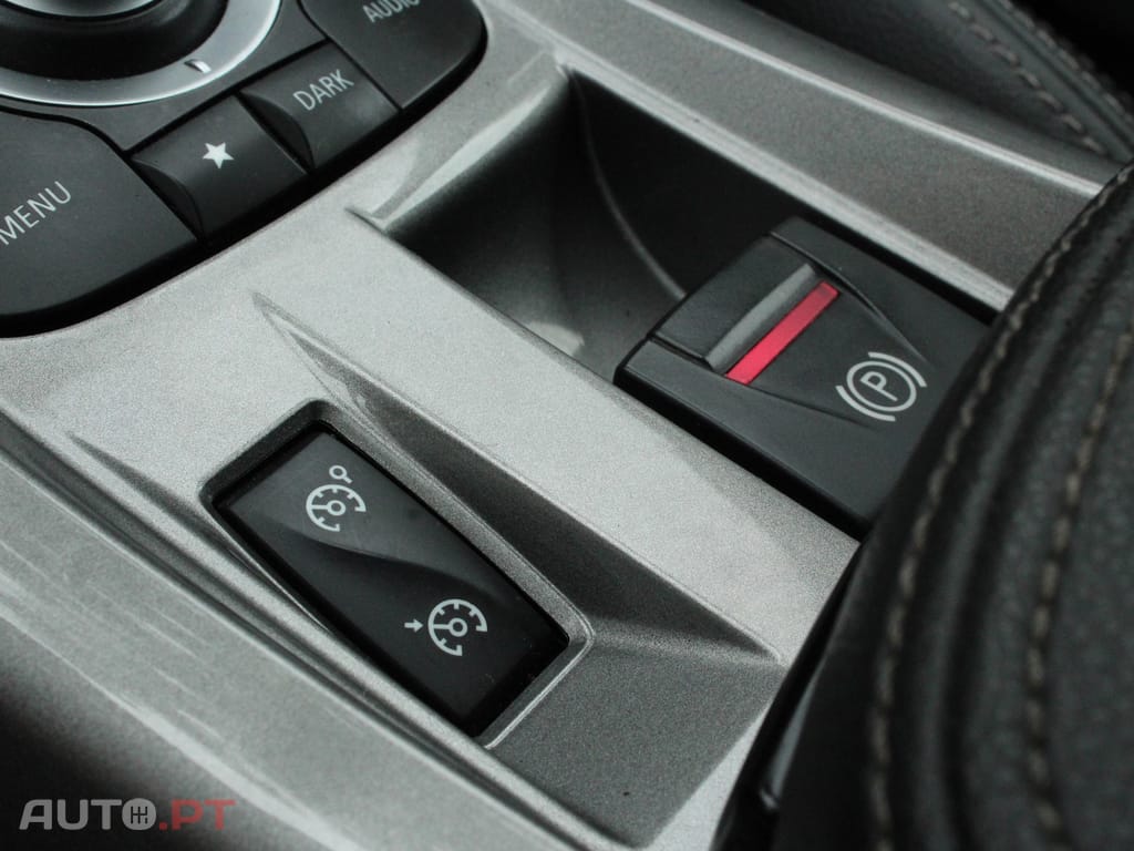 Renault Laguna Coupe 2.0 dCi Dynamique S 4Control