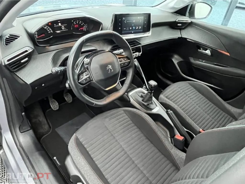 Peugeot 208 1.2 PureTech Active Pack — fotografia 8