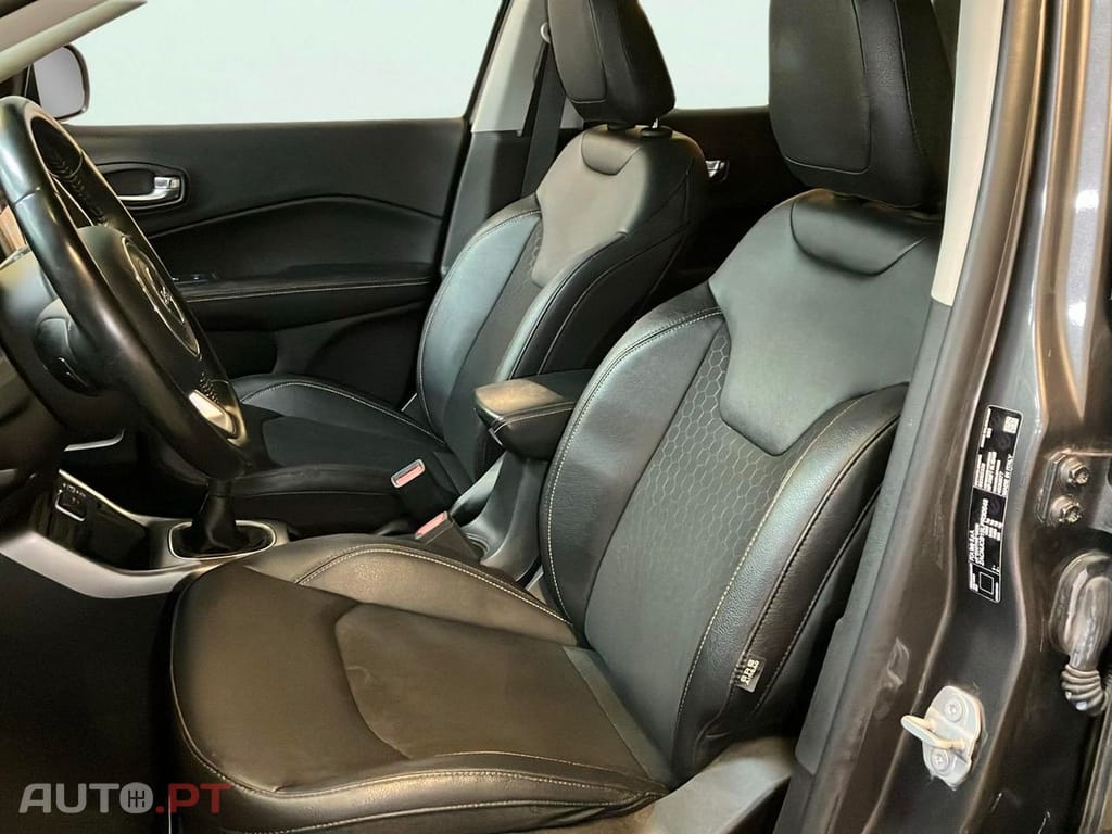 Jeep Compass 1.3 T Longitude
