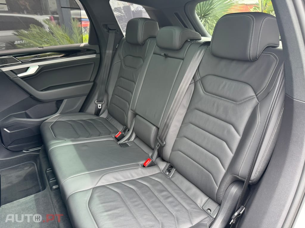 Volkswagen Touareg 3.0 TSI e-Hybrid R