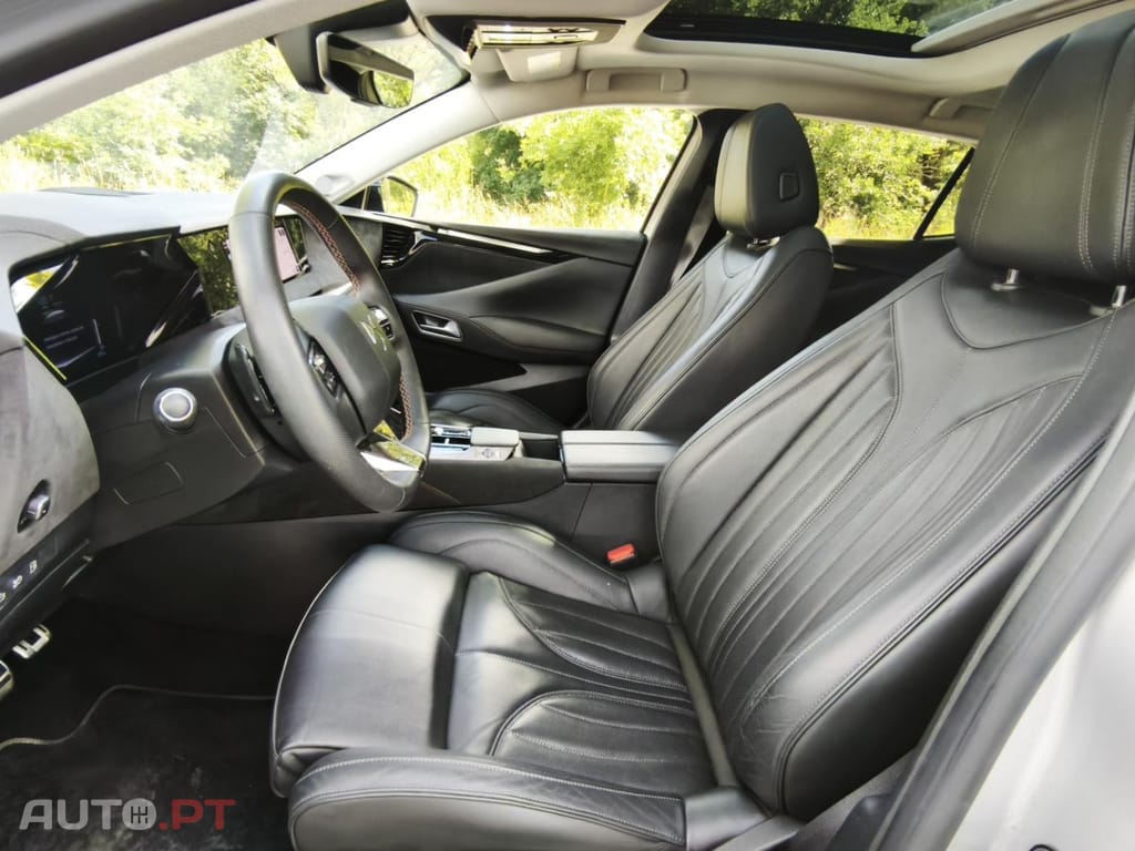 DS DS4 E-TENSE 225 PERFORMANCE LINE+