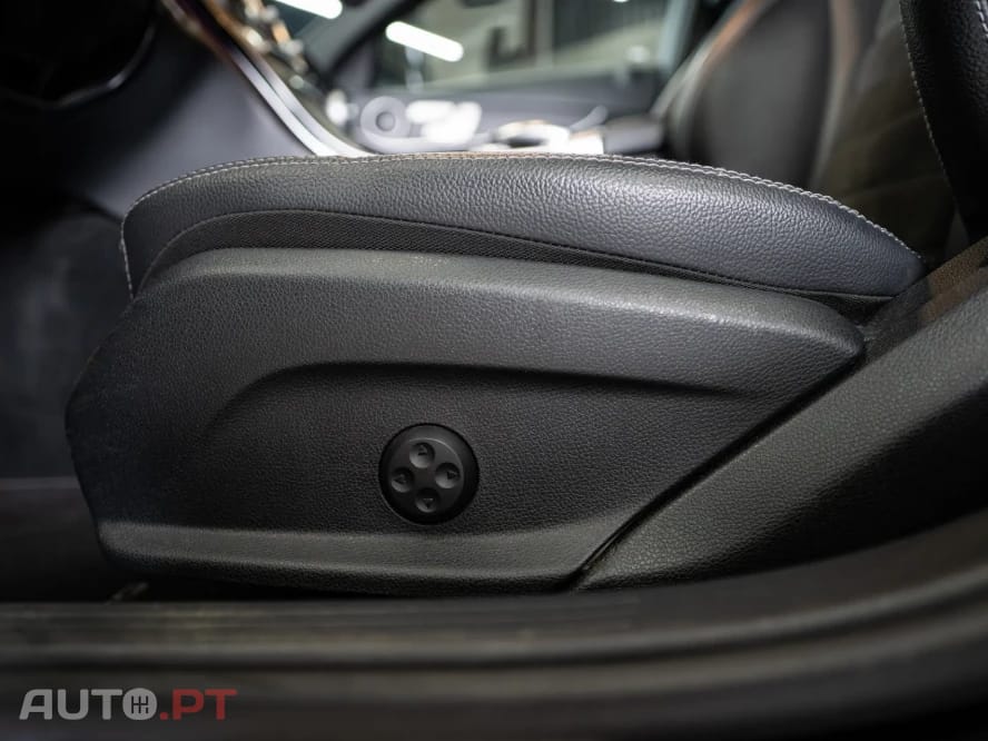 Mercedes-Benz C 300 e AMG Line