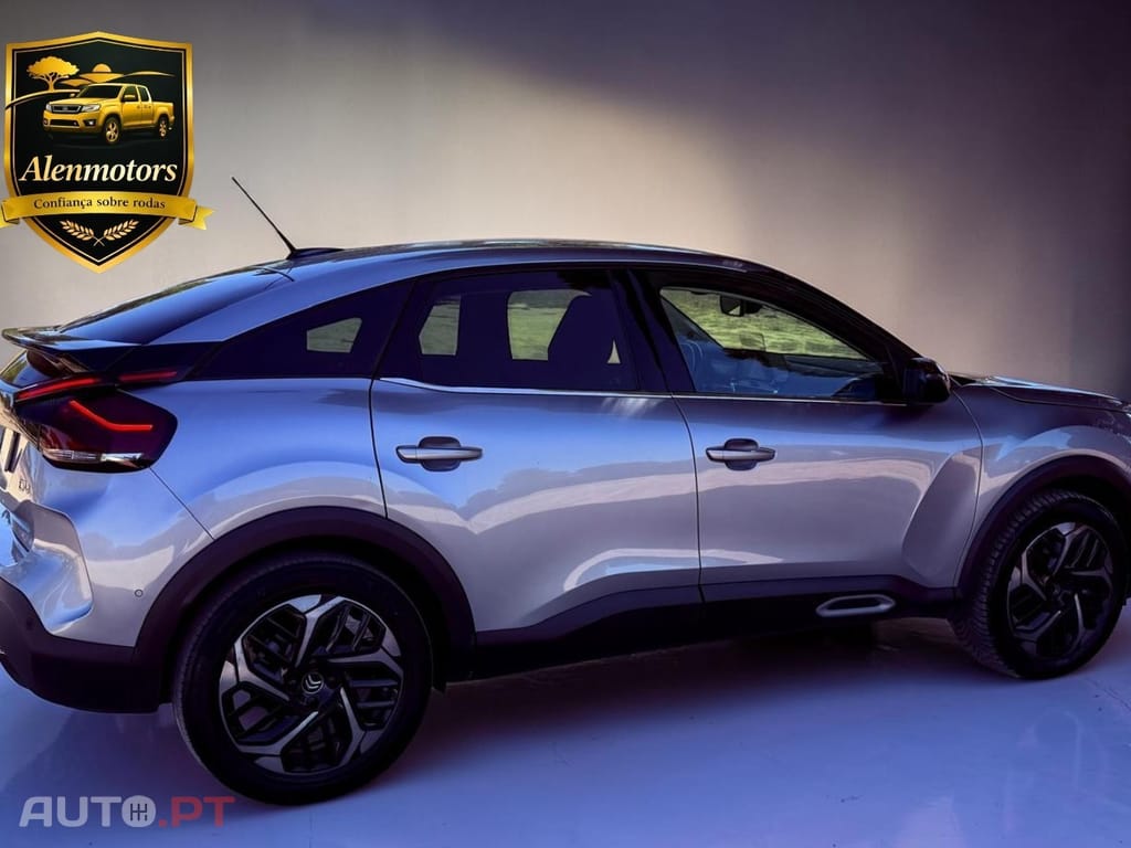 Citroen C4 1.2 PureTech Shine Pack EAT8