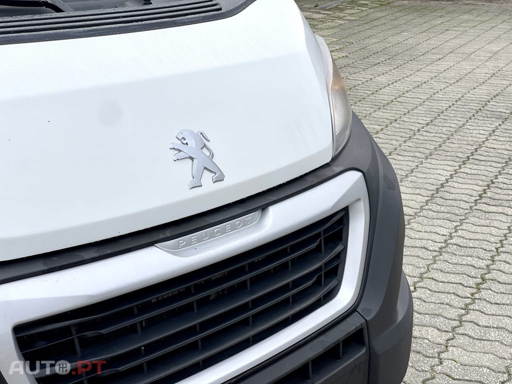 Peugeot Boxer 2.2 BLUE HDI