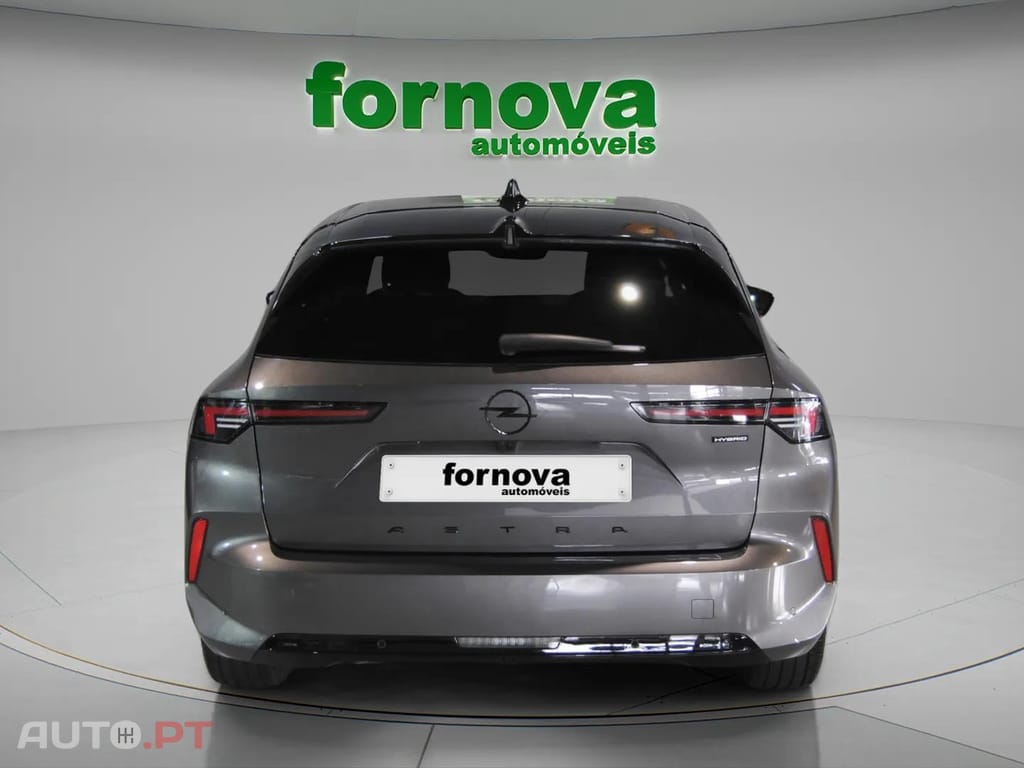 Opel Astra Sports Tourer 1.2 T Hybrid GS eDCT