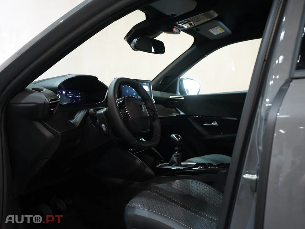Peugeot 2008 1.2 PureTech Allure