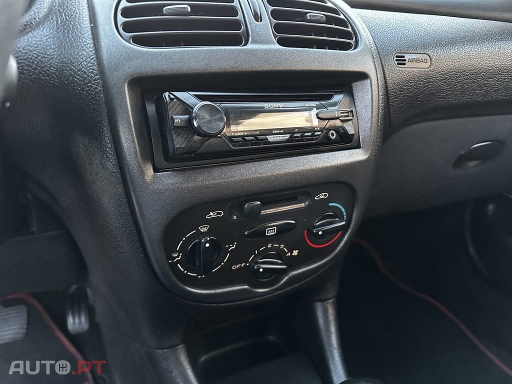 Peugeot 206 1.1 Color Line