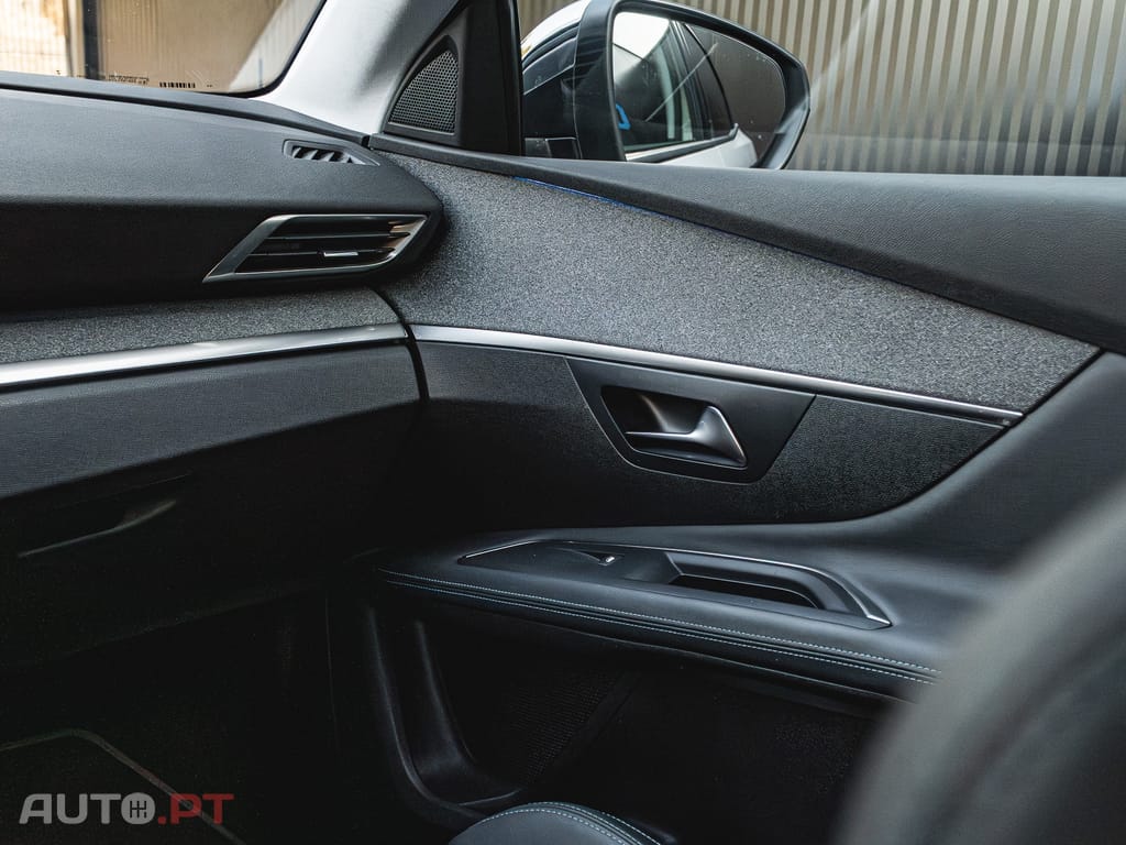 Peugeot 3008 1.5 BlueHDi Crossway