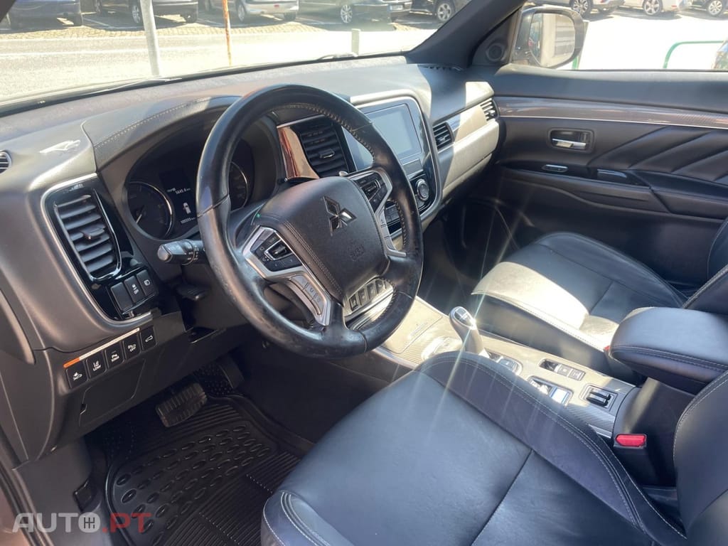 Mitsubishi Outlander 2.0 Intense