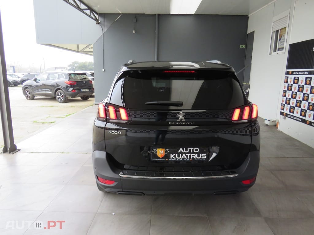 Peugeot 5008 1.5 BlueHDi Allure