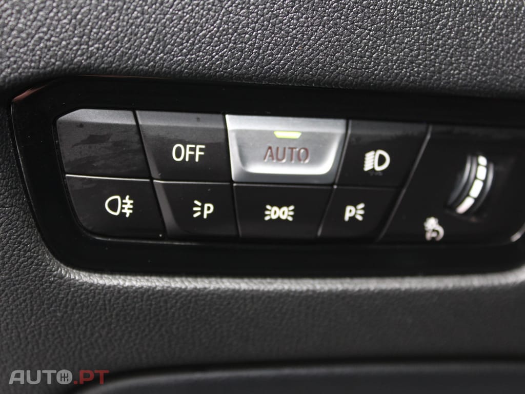 BMW 330 330e Hibrido Plug-In