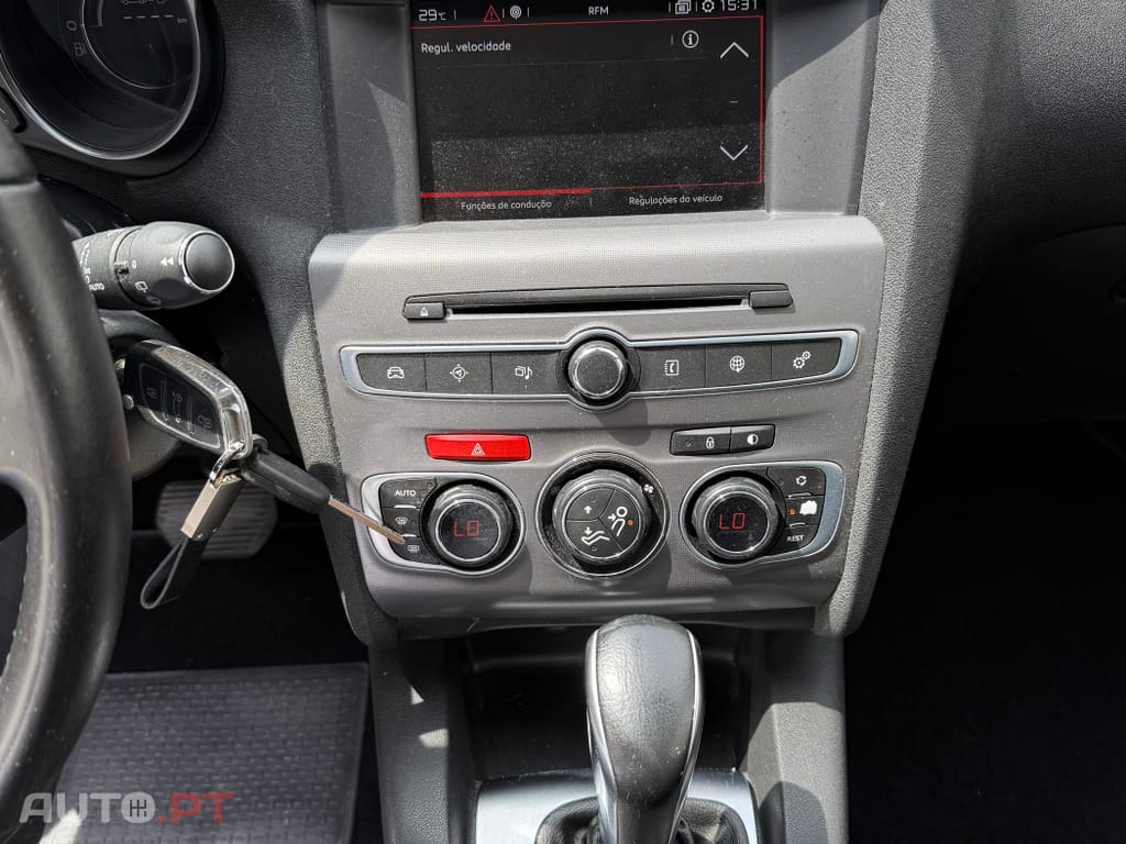 Citroen C4 1.2 PureTech Shine EAT6