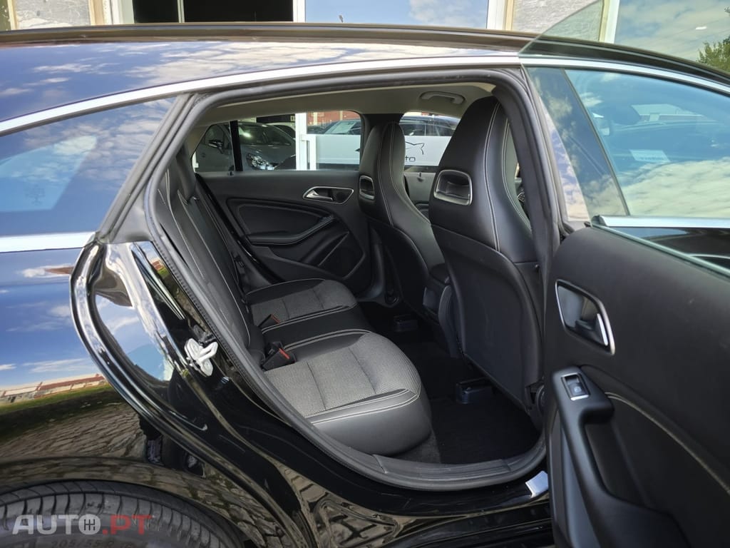 Mercedes-Benz CLA 180 d Shooting Brake