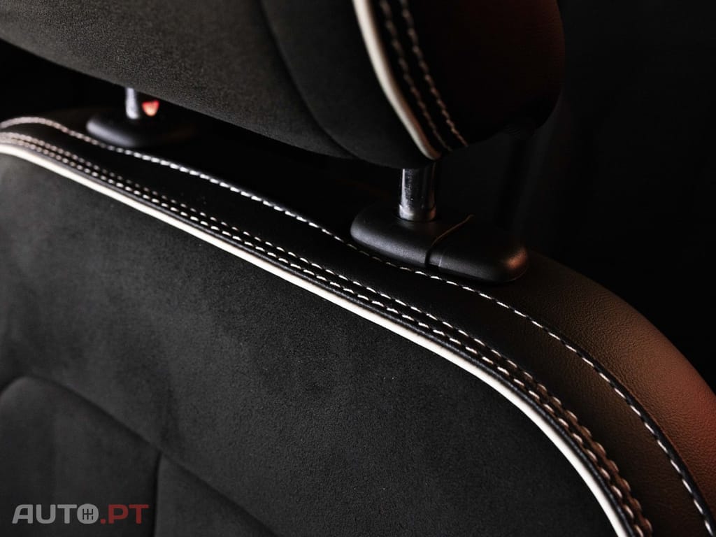 Volvo XC40 P8 AWD Recharge RDesign