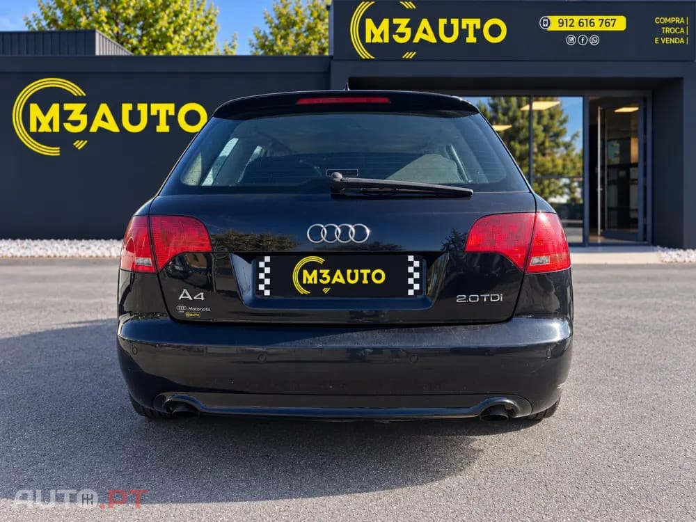 Audi A4 Avant S-LINE