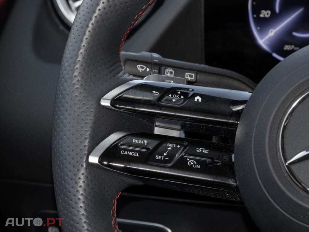 Mercedes-Benz EQA I.V.A DEDUTIVEL 300 4M AMG-Sport 