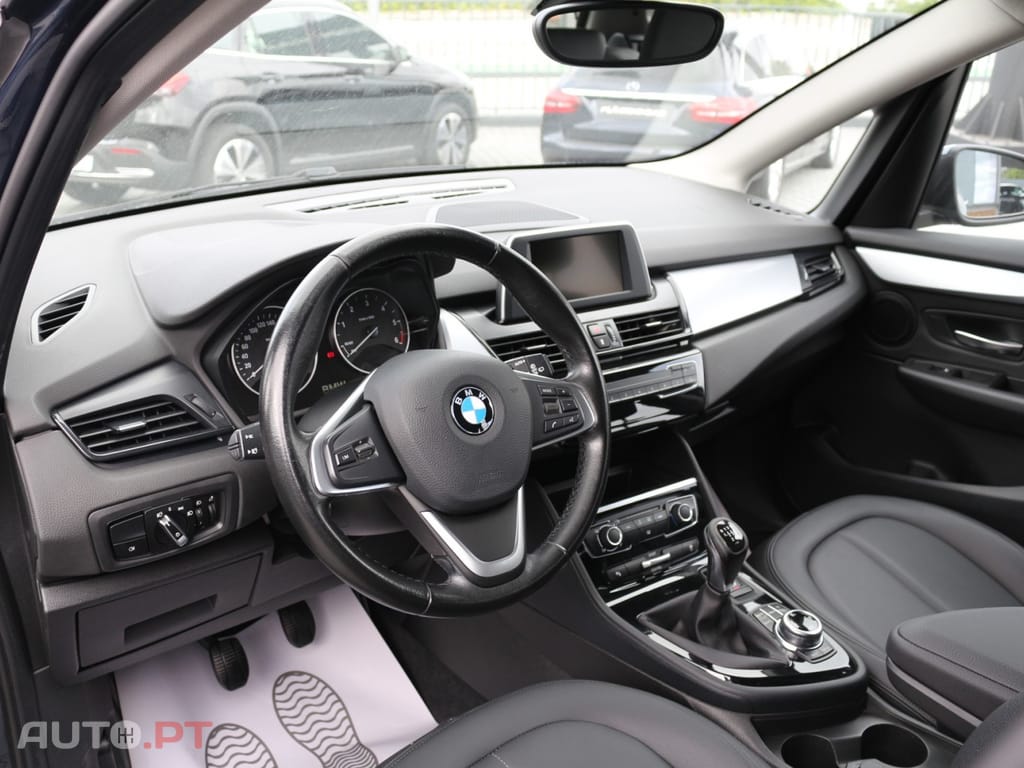 BMW 216 d Advantage