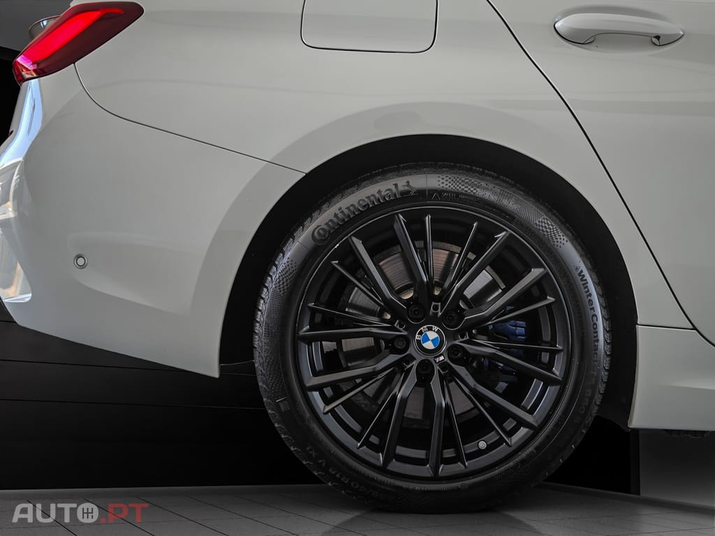 BMW 330 330e M Sport