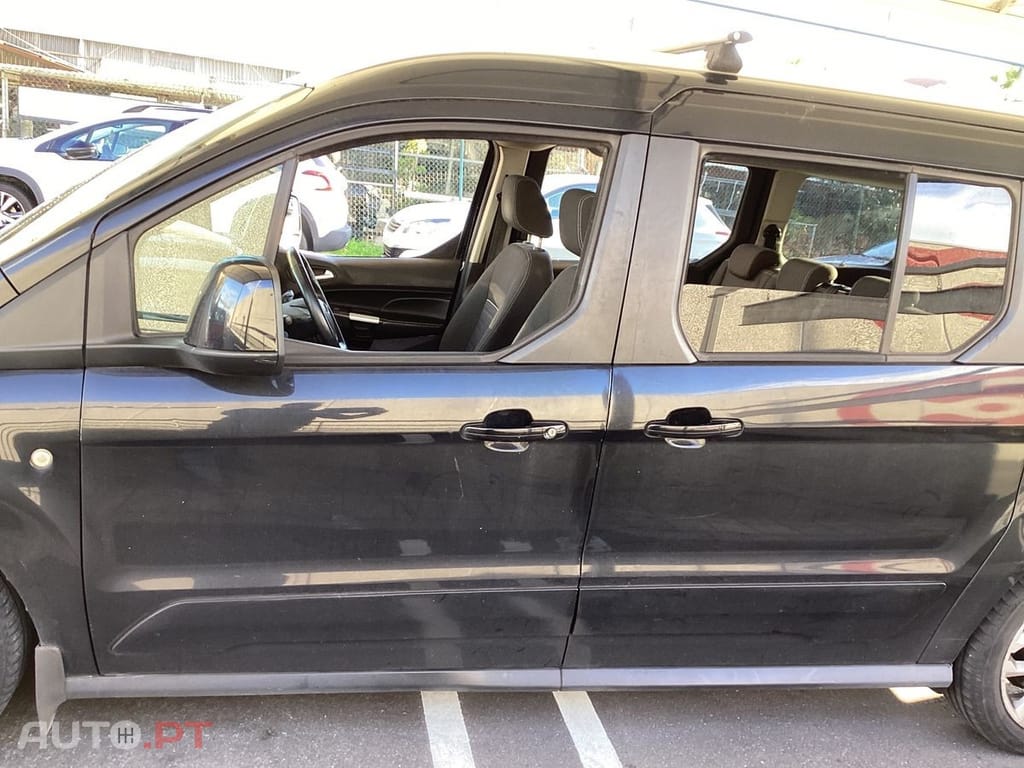 Ford Tourneo Grand 1.6 TDCi Titanium