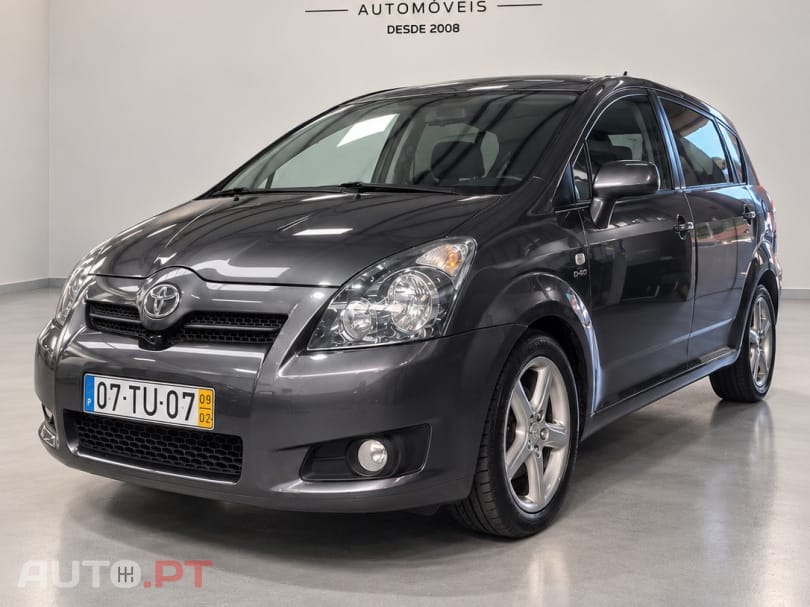 Toyota Corolla Verso 2.2 D-4D DPF Sol
