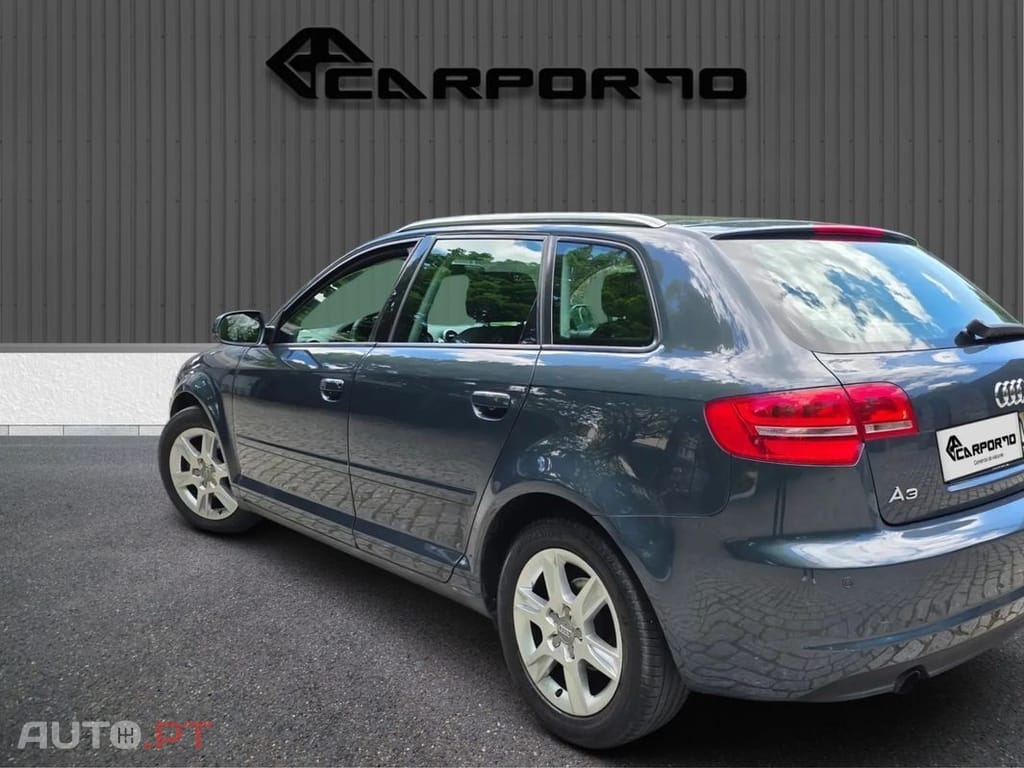 Audi A3 Sportback 2.0 TDi Attraction — fotografia 3