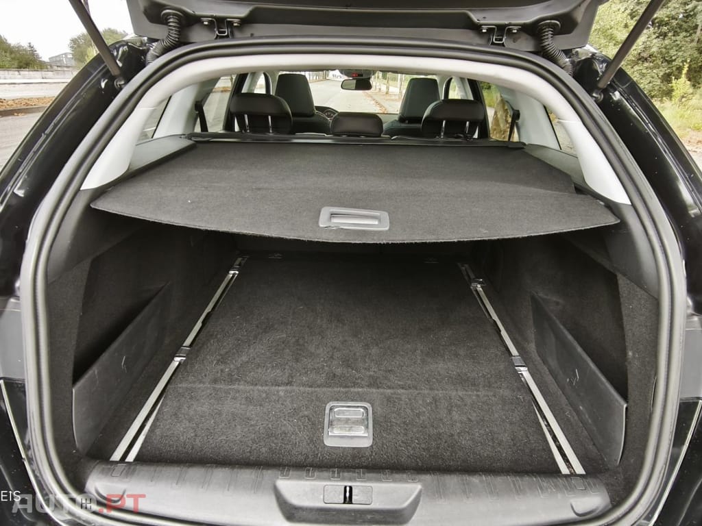 Peugeot 308 1.6 e-HDi Allure J17