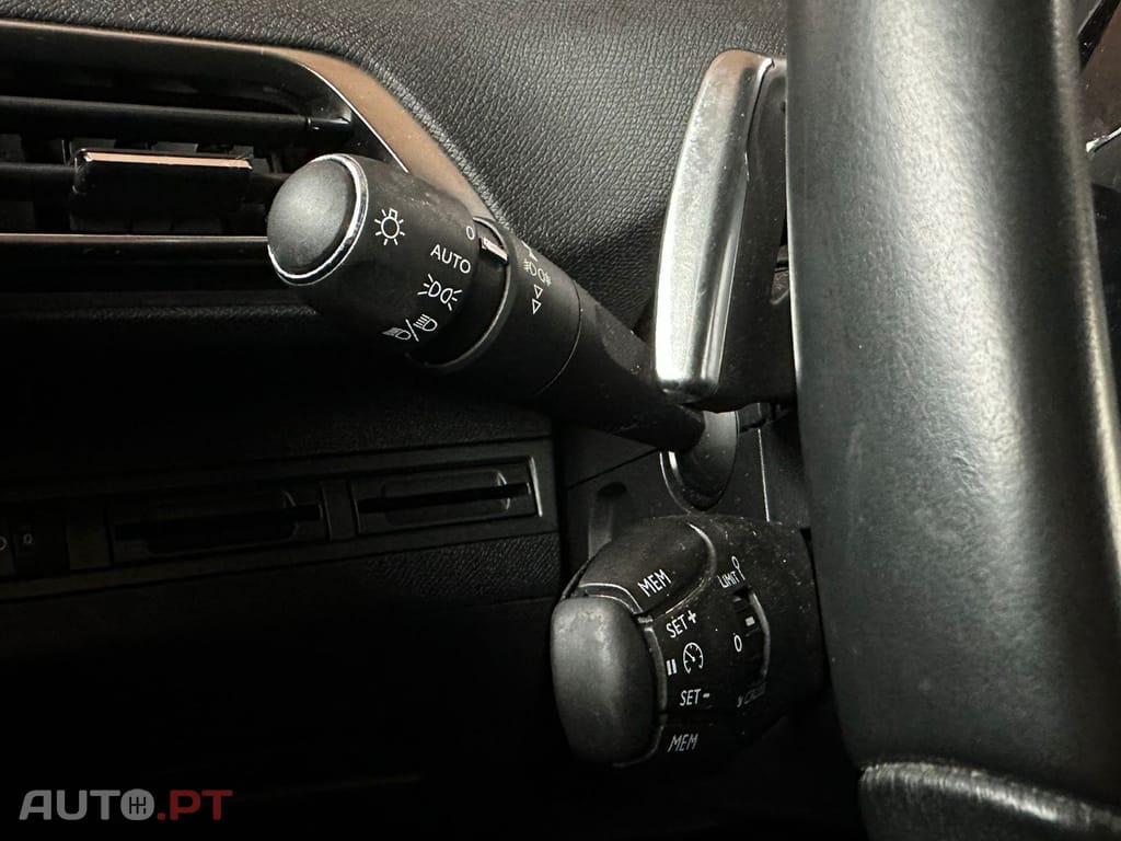 Peugeot 3008 PureTech 130 Stop & Start GPF EAT8 Allure Pack