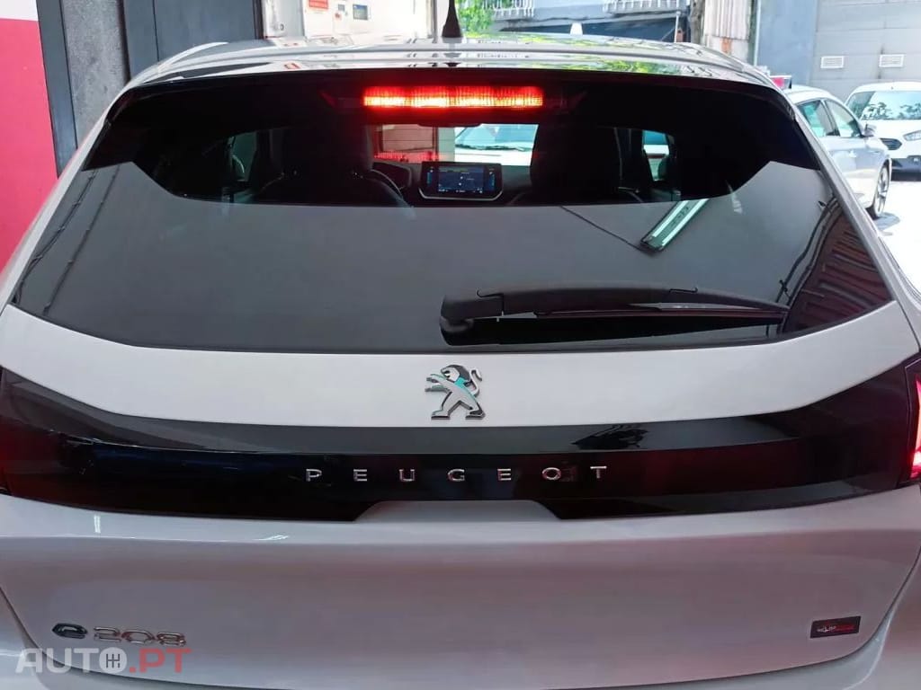 Peugeot E-208 Allure Pack