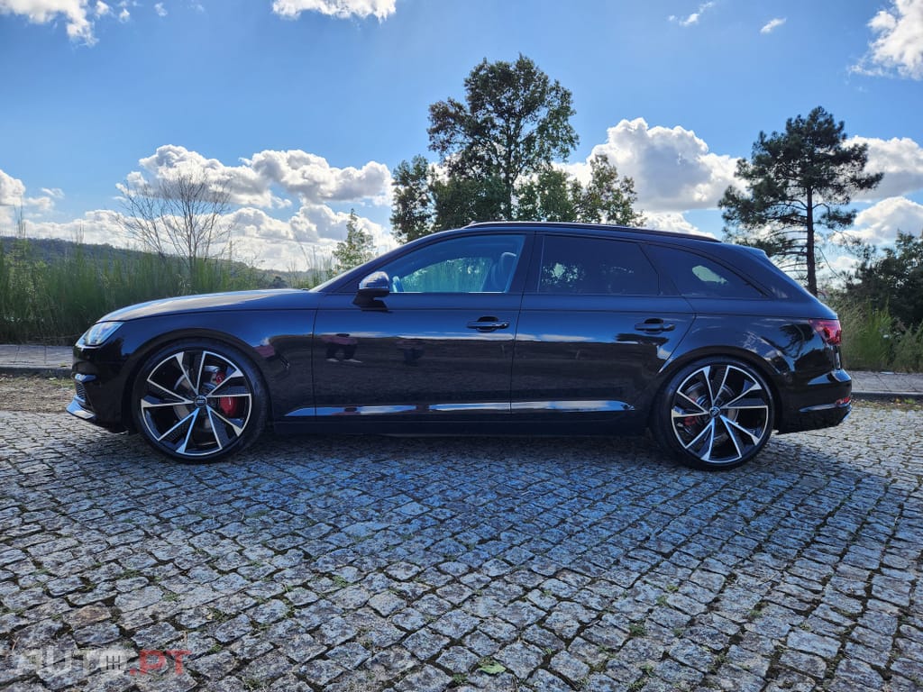 Audi A4 Avant 40 TDI S tronic