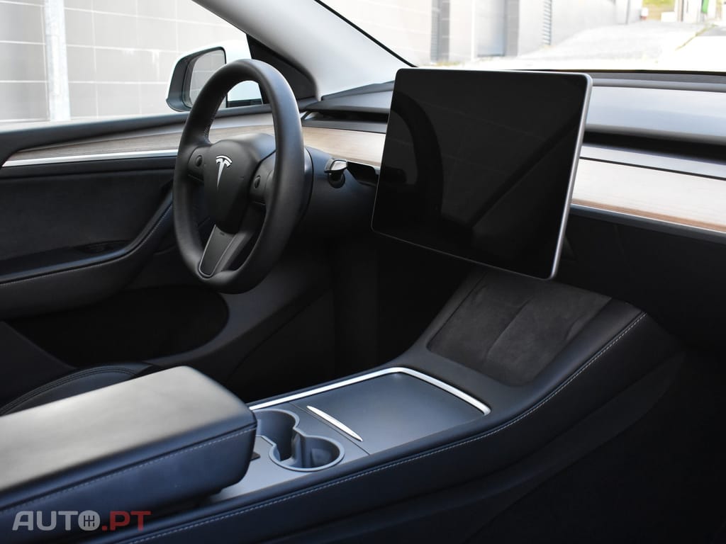 Tesla Model Y Performance Tração Integral