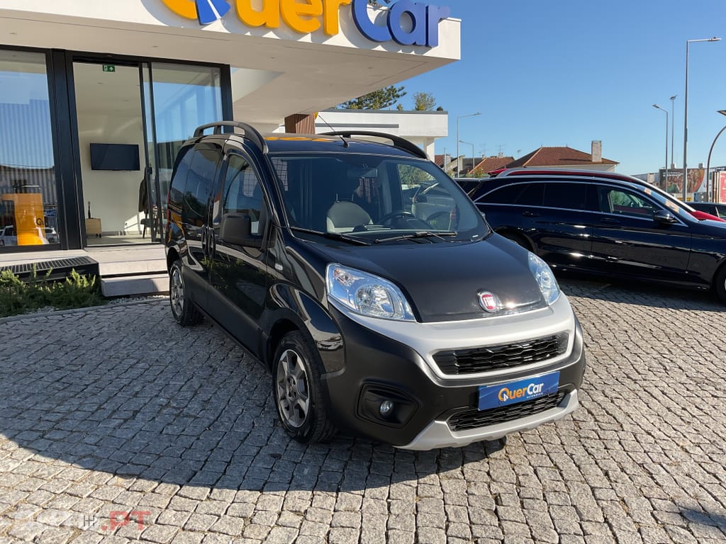 Fiat Fiorino 1.3 M-jet Adventure com 1GD