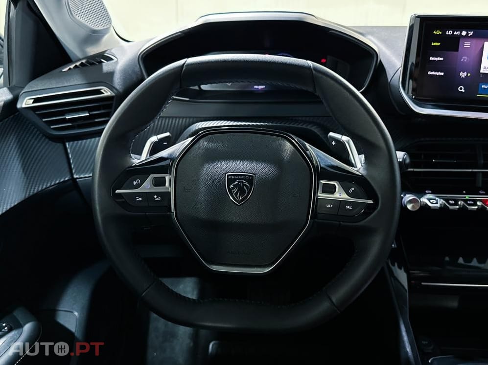 Peugeot 208 1.2 Hybrid Allure e-DCS6
