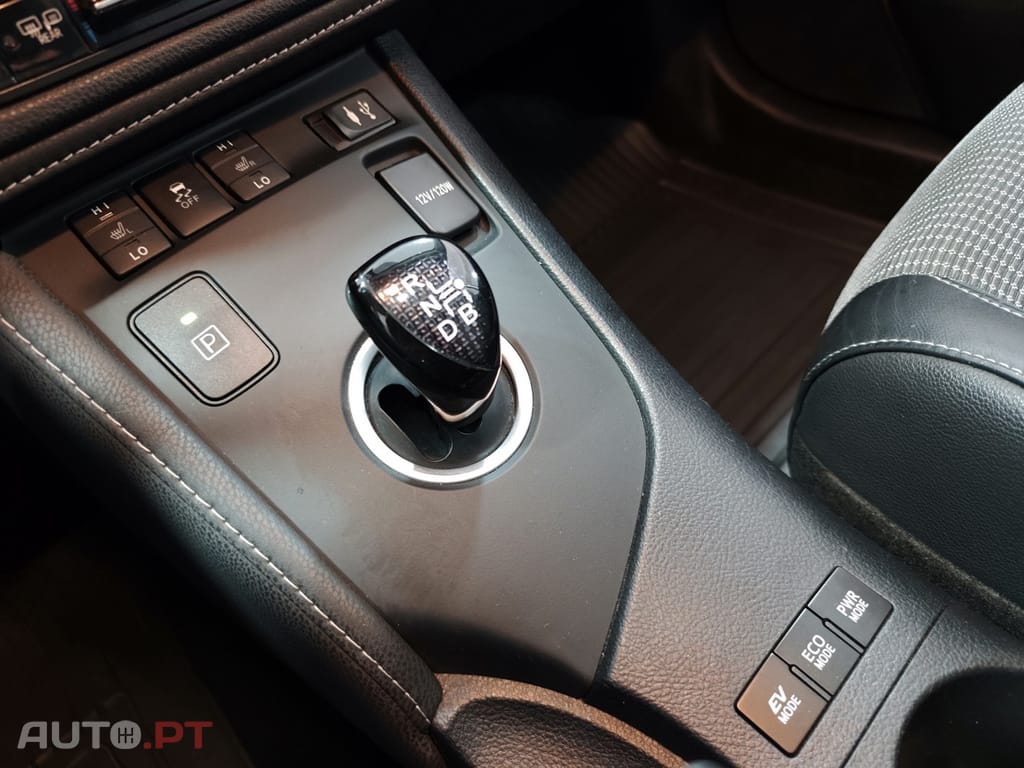 Toyota Auris Touring Sports 1.8 HSD Exclusive+Navi