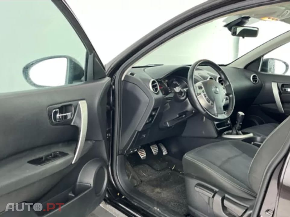 Nissan Qashqai 1.5 dCi Tekna Sport 18