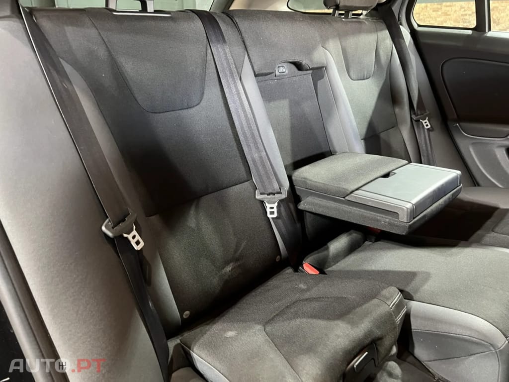 Volvo V60 VOLVO V60 1.6 DRIVe Diesel