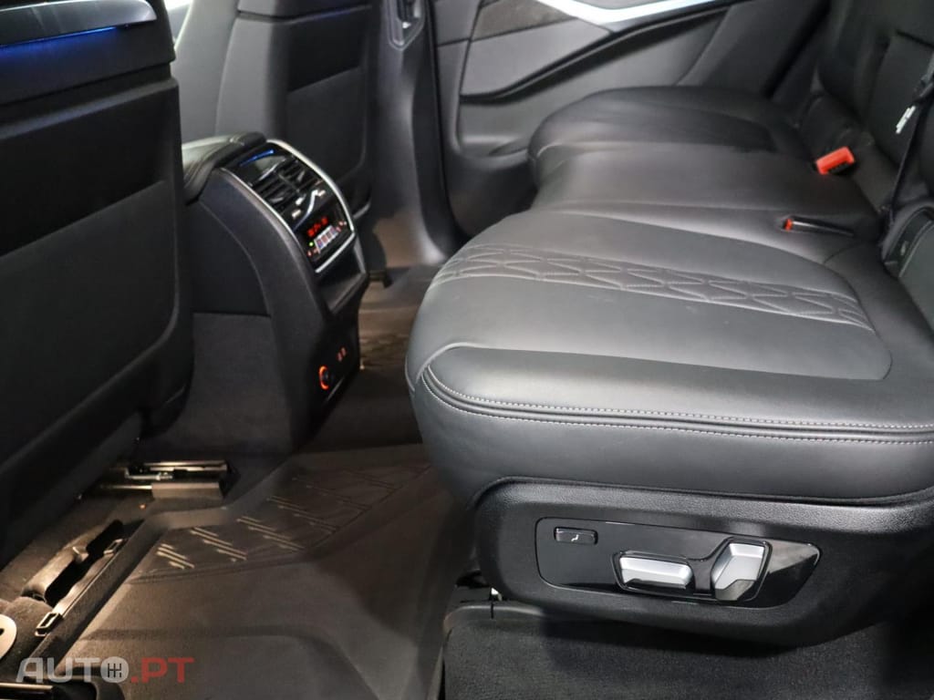 BMW X7 xDrive40d Pack M 