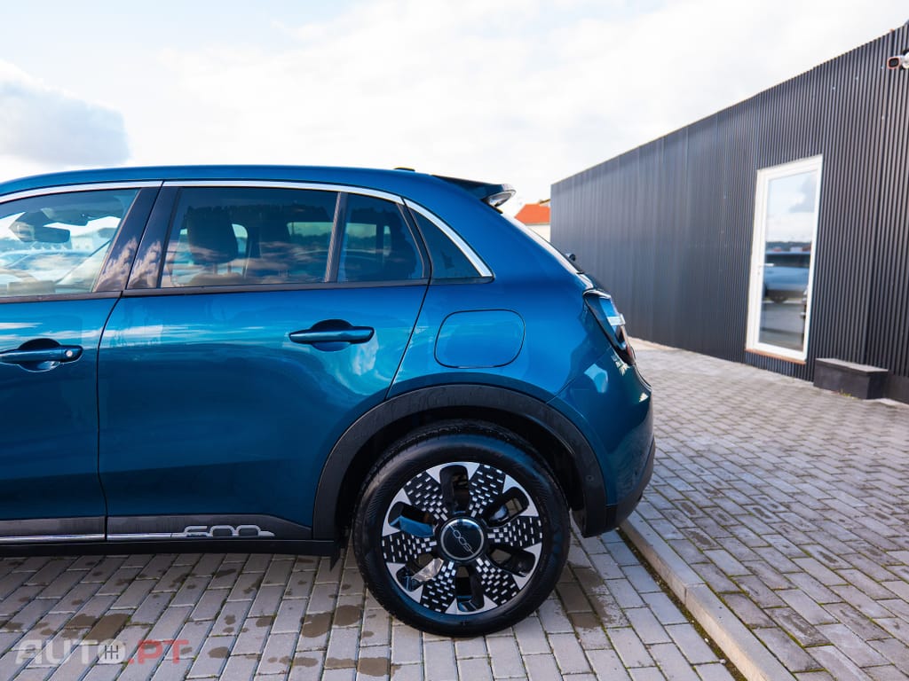 Fiat 600 1.2 Hybrid La Prima