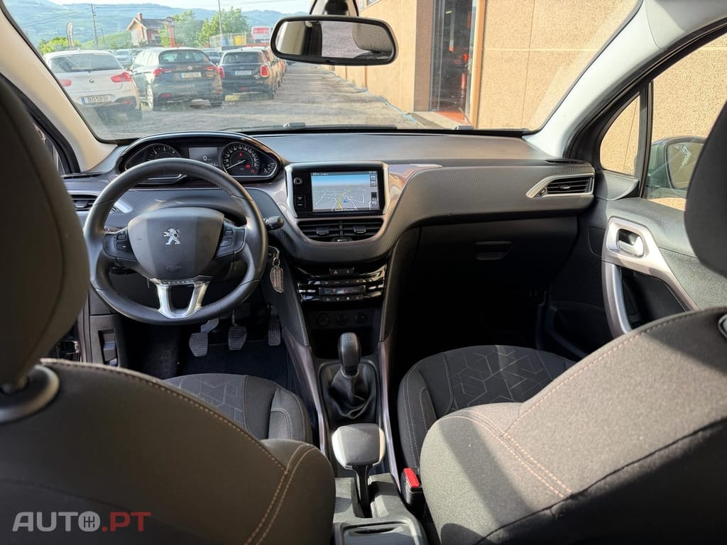 Peugeot 2008 1.6 e-HDi Allure