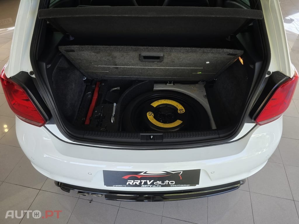 Volkswagen Polo 2.0 TSI R WRC