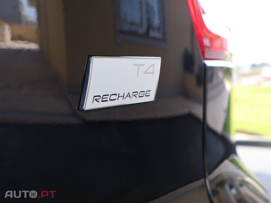 Volvo XC40 1.5 T4 PHEV Plus Dark