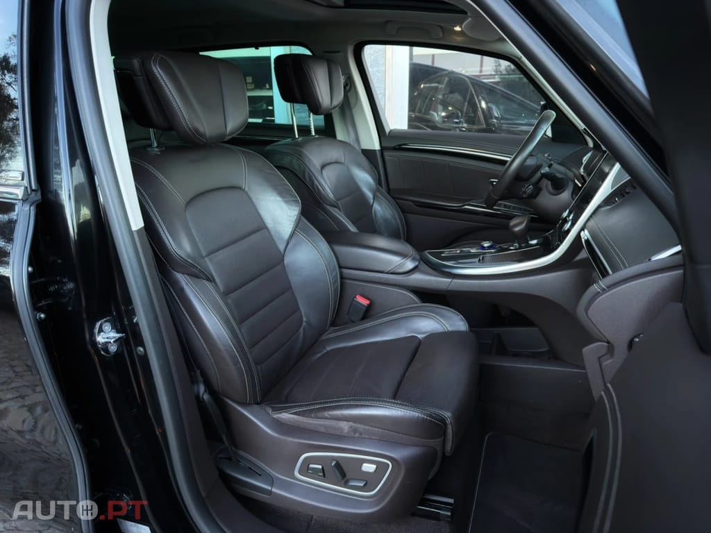 Renault Espace 1.6 dCi Initiale Paris EDC