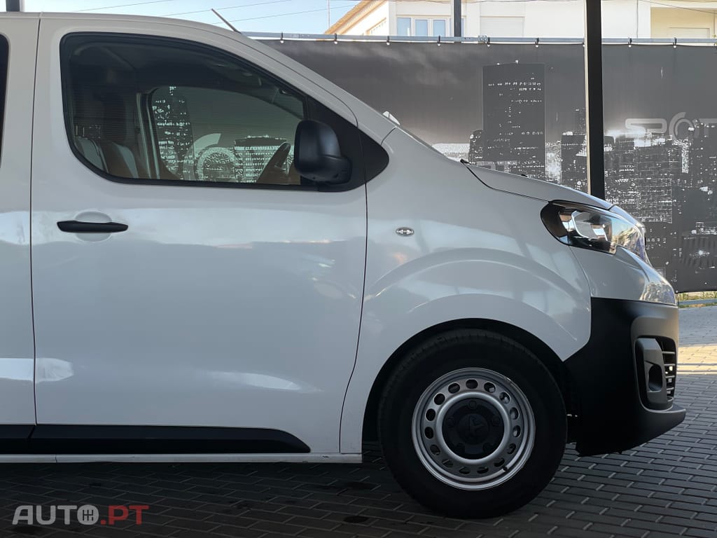 Peugeot Traveller 1.5 BlueHDi L2H1 Active Standard