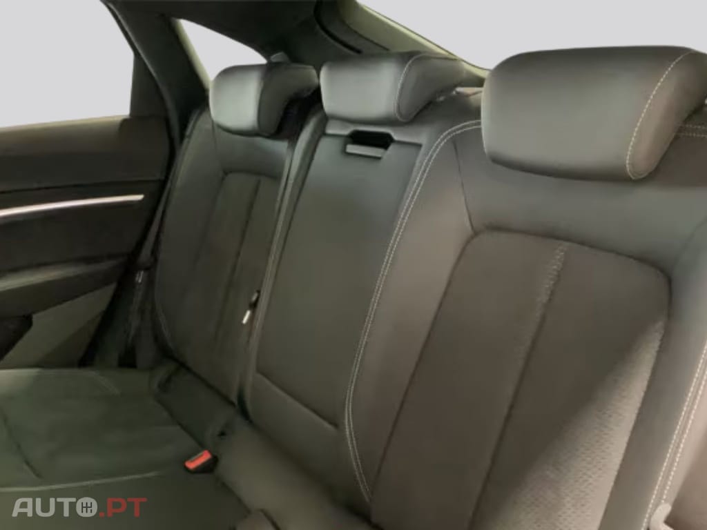 Audi E-Tron I.V.A DEDUTIVEL S BLACK 