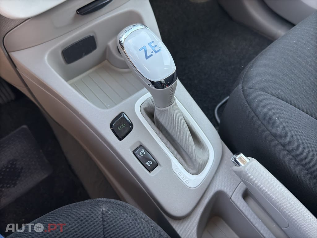 Renault Zoe (c/ Bateria) 41 kwh Life