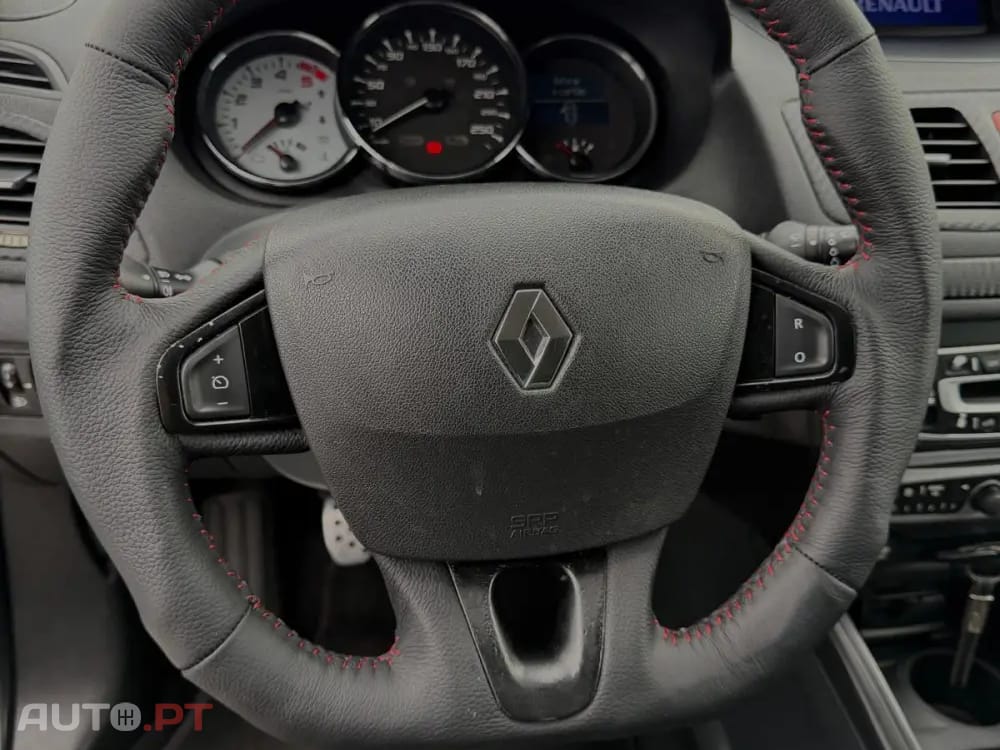 Renault Mégane Coupe 1.5 dCi Bose Edition CO2 Champion