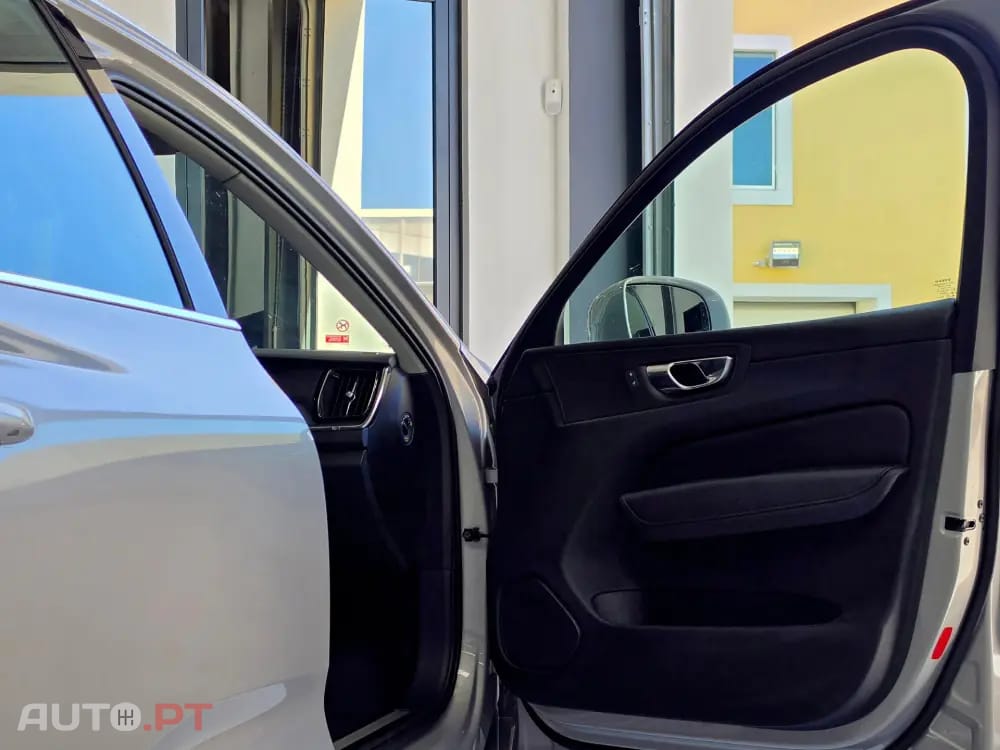 Volvo XC60 2.0 T6 PHEV Inscription AWD
