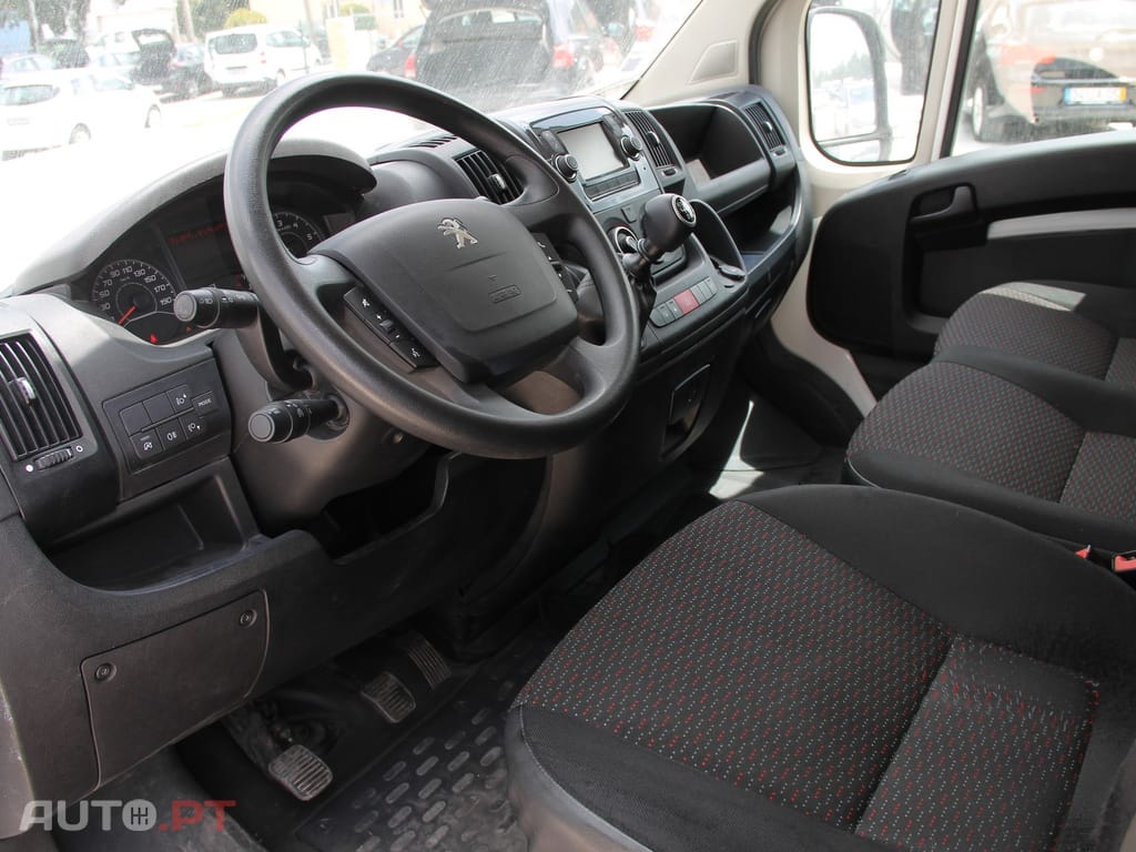 Peugeot Boxer 2.2 BlueHDi 330 L2H2 — fotografia 5