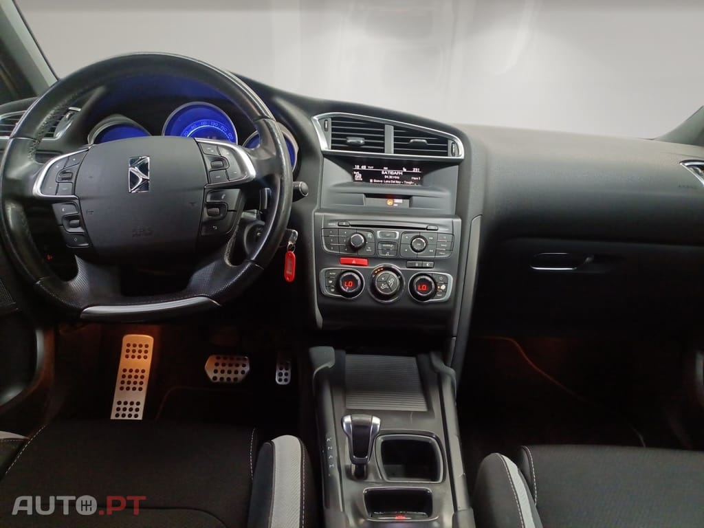 Citroen DS4 1.6 e-HDi So Chic CVP6