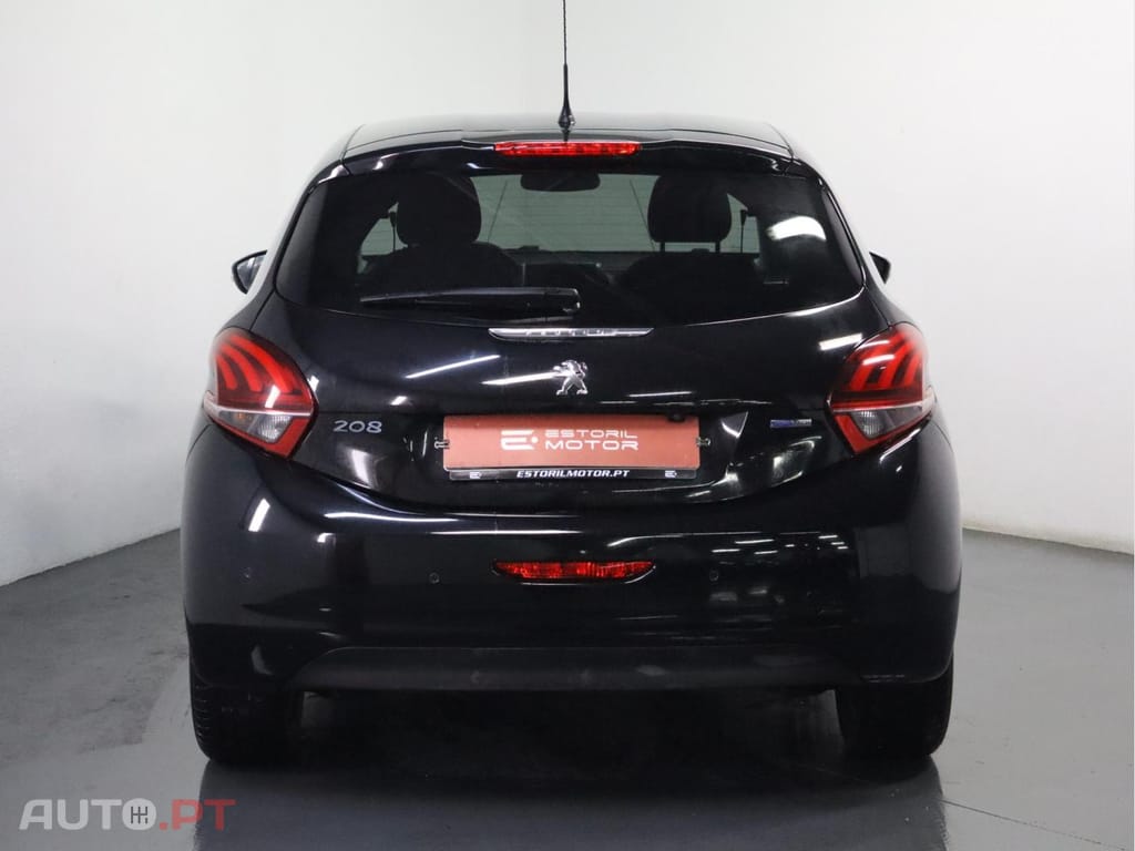 Peugeot 208  1.2 PureTech Style 